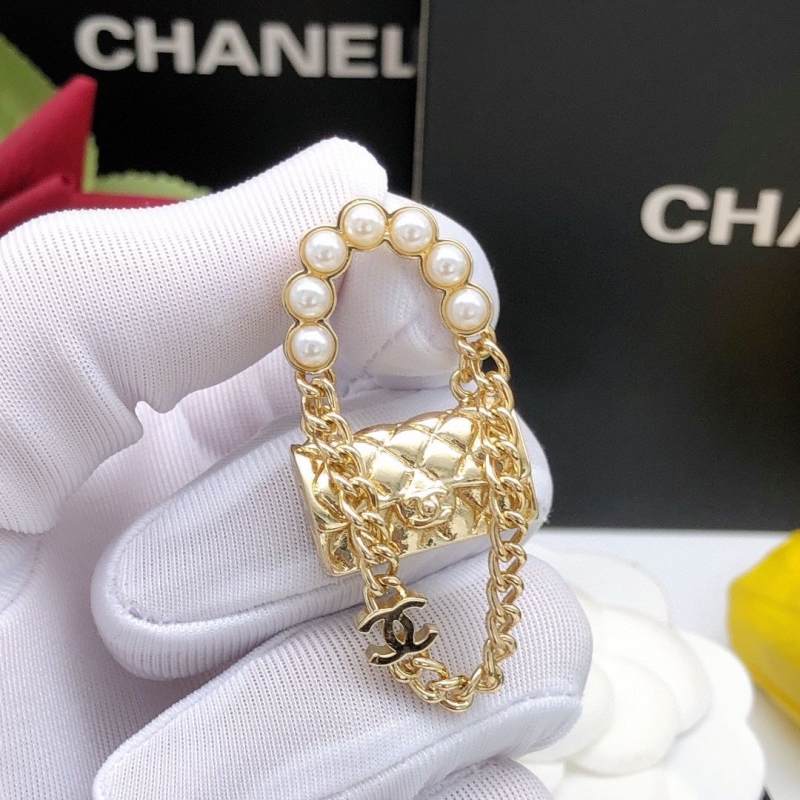 Ch**el earrings